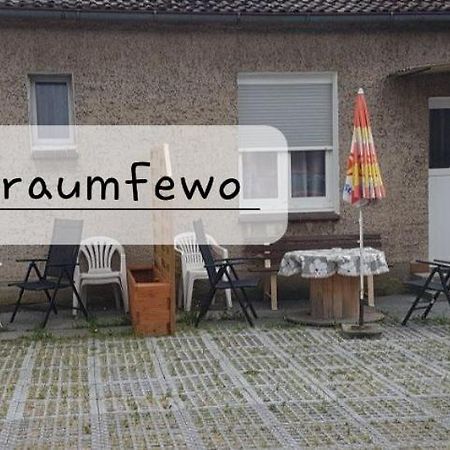 Einraum-Ferienwohnung 46M2 Eisenhuettenstadt-Diehlo Eisenhüttenstadt Exterior foto